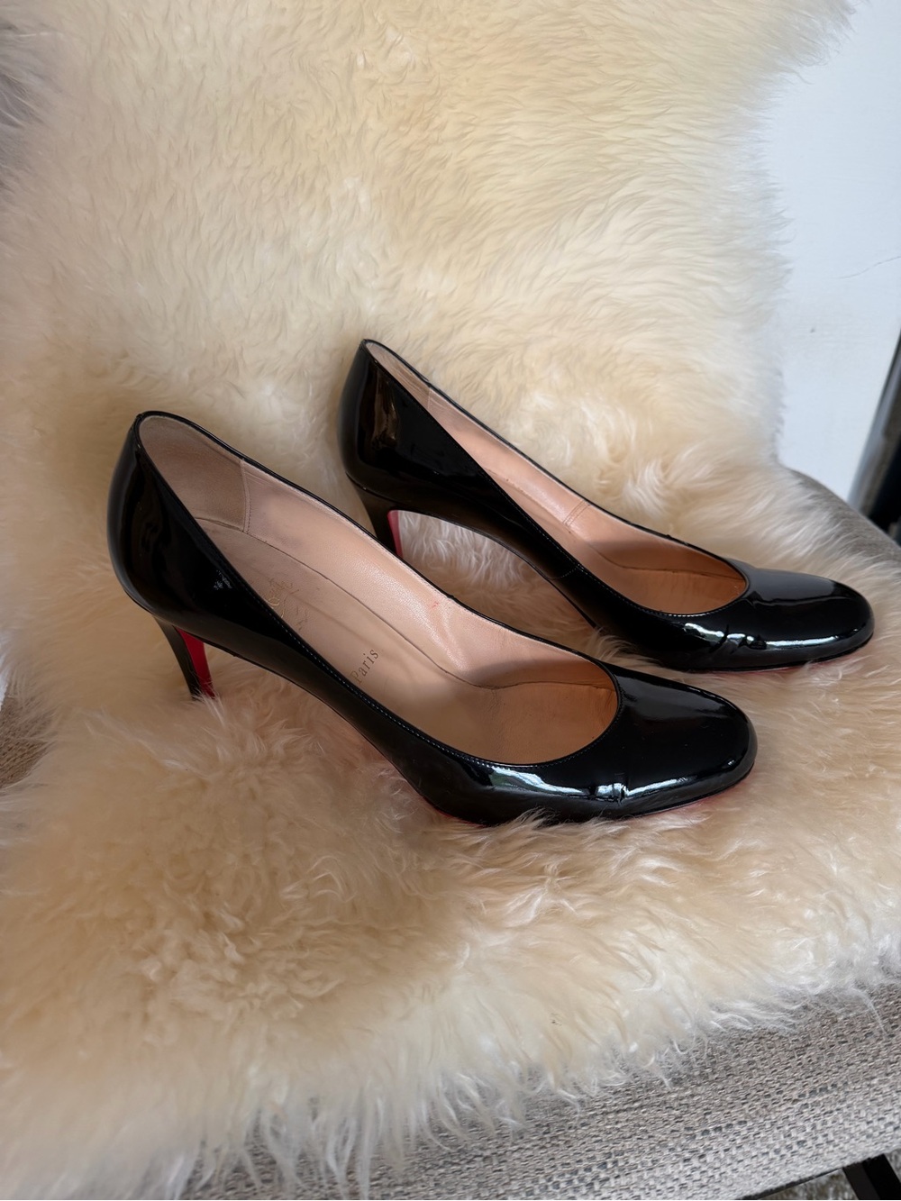 Christian Louboutin Black Patent Leather Pumps – Size 41 – Red Sole – Low Heel